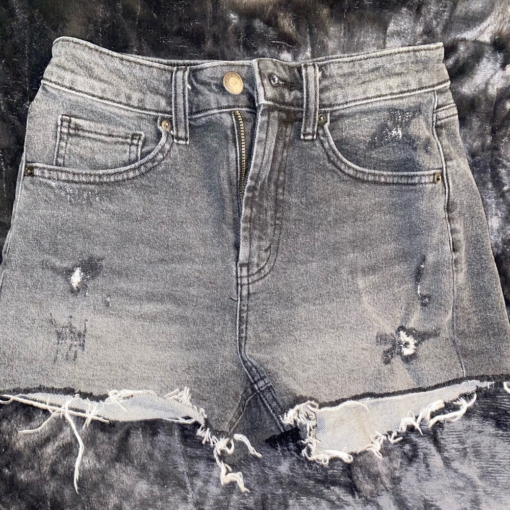 Black distressed jean shorts